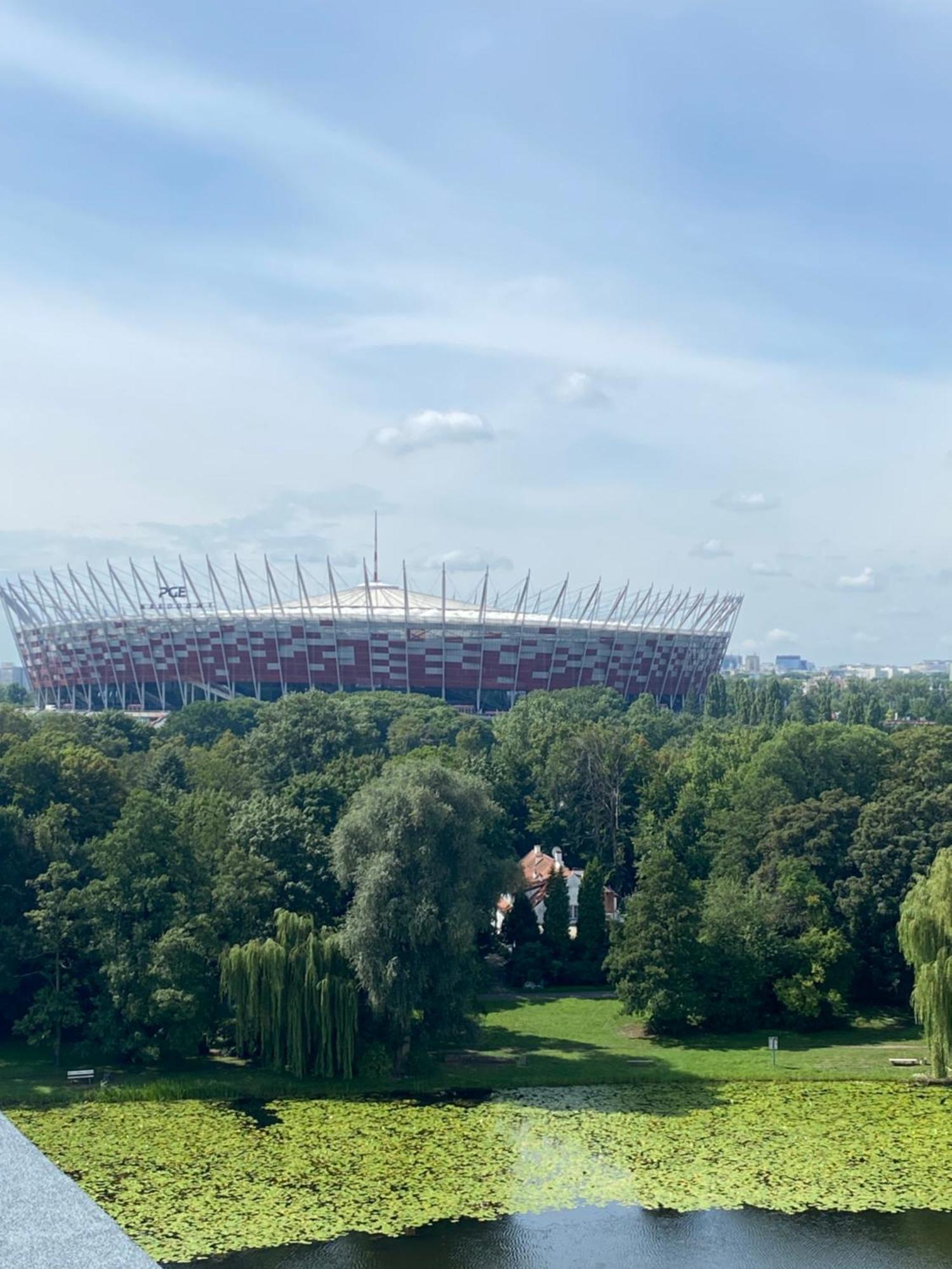Dedek Park - Historyczny Dworek W Pieknym Parku Skaryszewskim Obok Stadionu Narodowego Варшава Екстер'єр фото